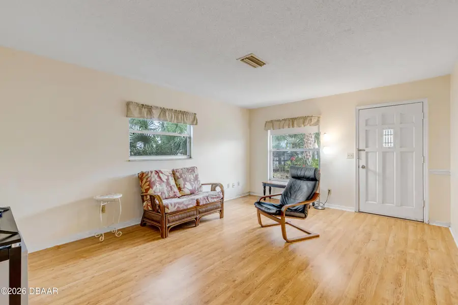 622 Goodwin Avenue, New Smyrna Beach, FL 32169 - #3