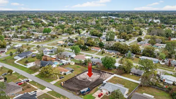 897 Picasso Avenue, Deltona, FL 32725