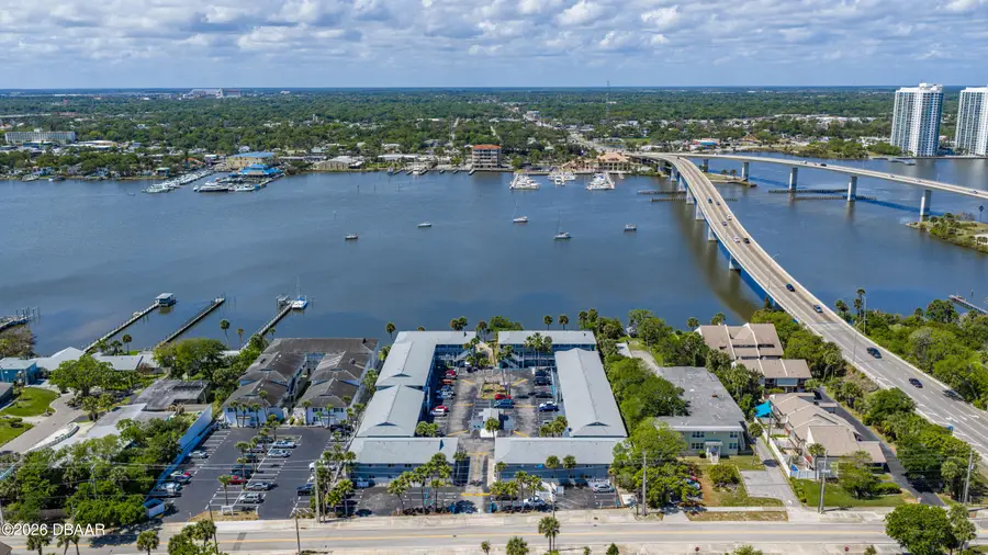 415 N Halifax Avenue #101, Daytona Beach, FL 32118 - #3