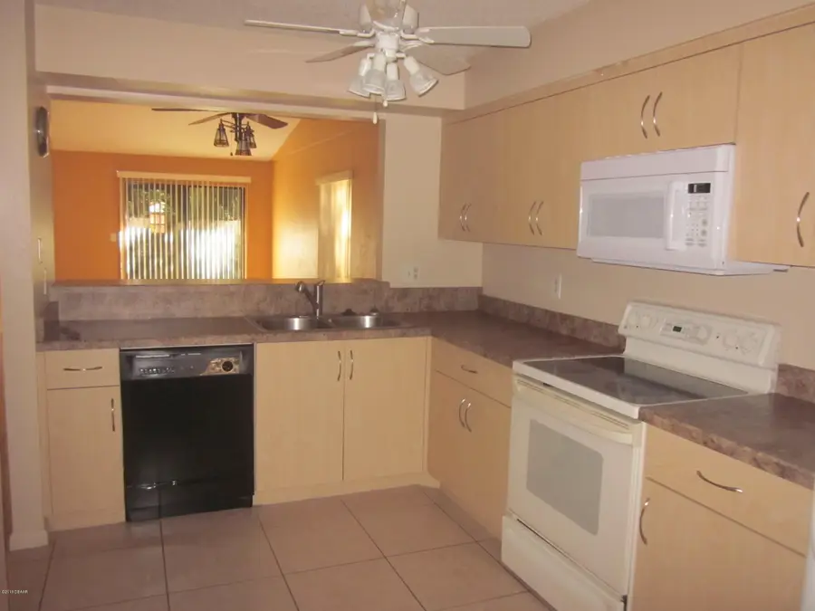 862 Stonybrook Circle, Port Orange, FL 32127 - #2