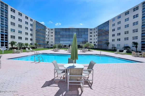 1224 S Peninsula Drive #102, Daytona Beach, FL 32118