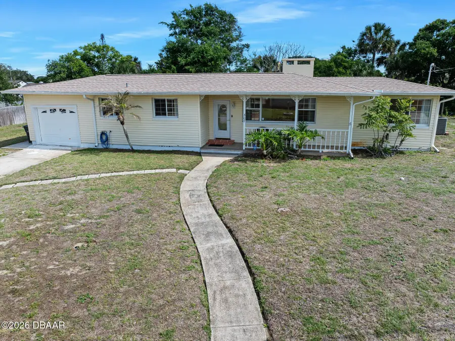 307 Manhattan Avenue, Daytona Beach, FL 32118 - #2