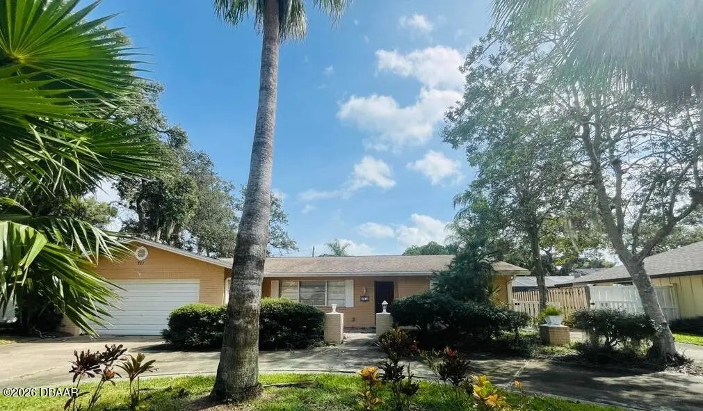711 Lindenwood Circle, Ormond Beach, FL 32174 - #1