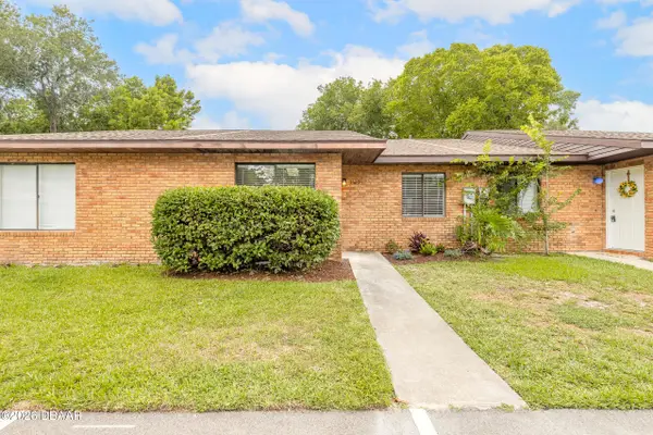 1520 Franklin Circle, Holly Hill, FL 32117