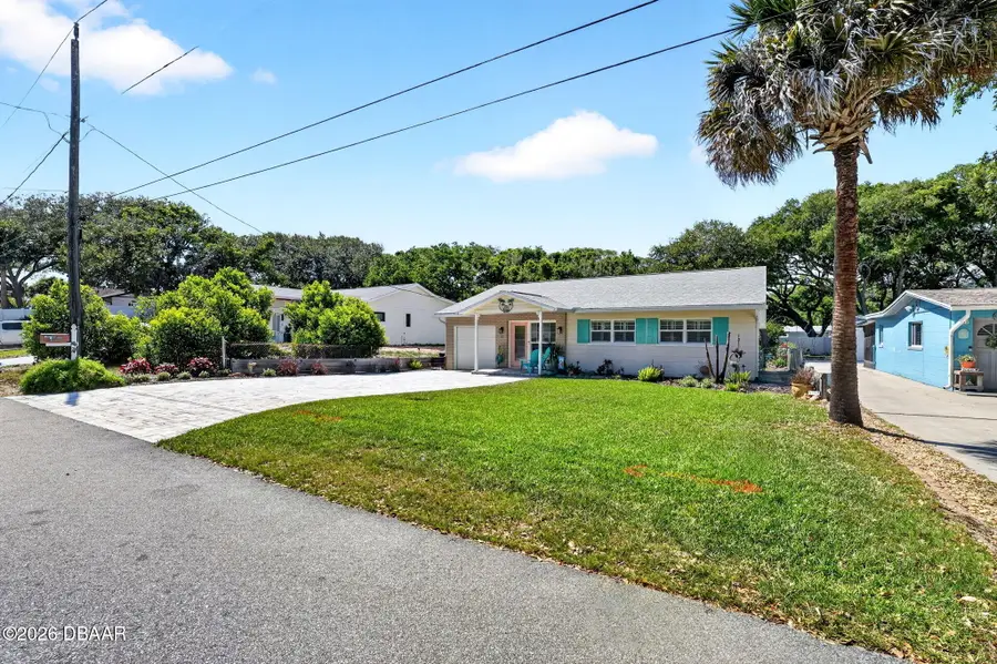 800 E 9th Avenue, New Smyrna Beach, FL 32169 - #3