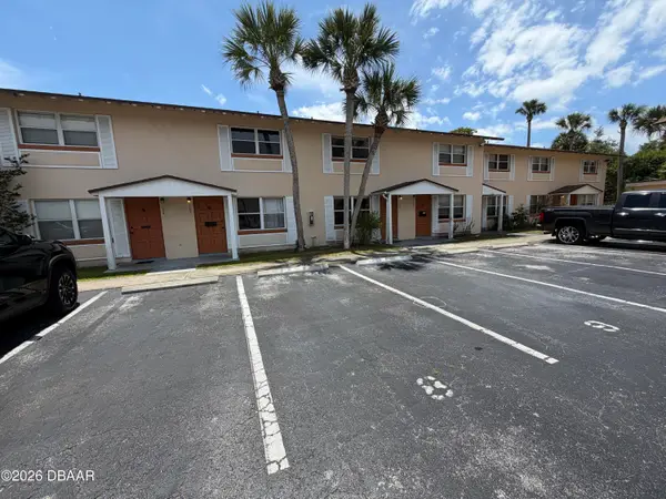 1600 S Palmetto Avenue #105, South Daytona, FL 32119
