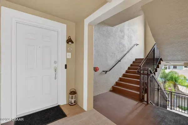 424 Luna Bella Lane #330, New Smyrna Beach, FL 32168