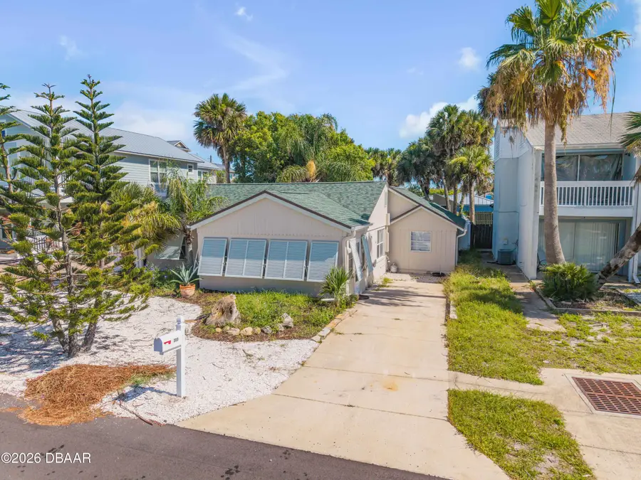 308 Due East Street, New Smyrna Beach, FL 32169 - #2
