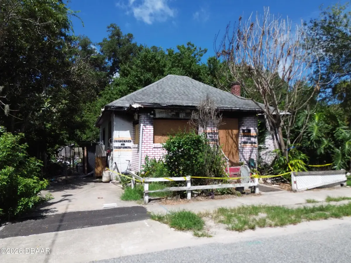 230 S Lincoln Street, Daytona Beach, FL 32114 - #1