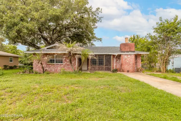 1586 Carmen Avenue, Daytona Beach, FL 32117