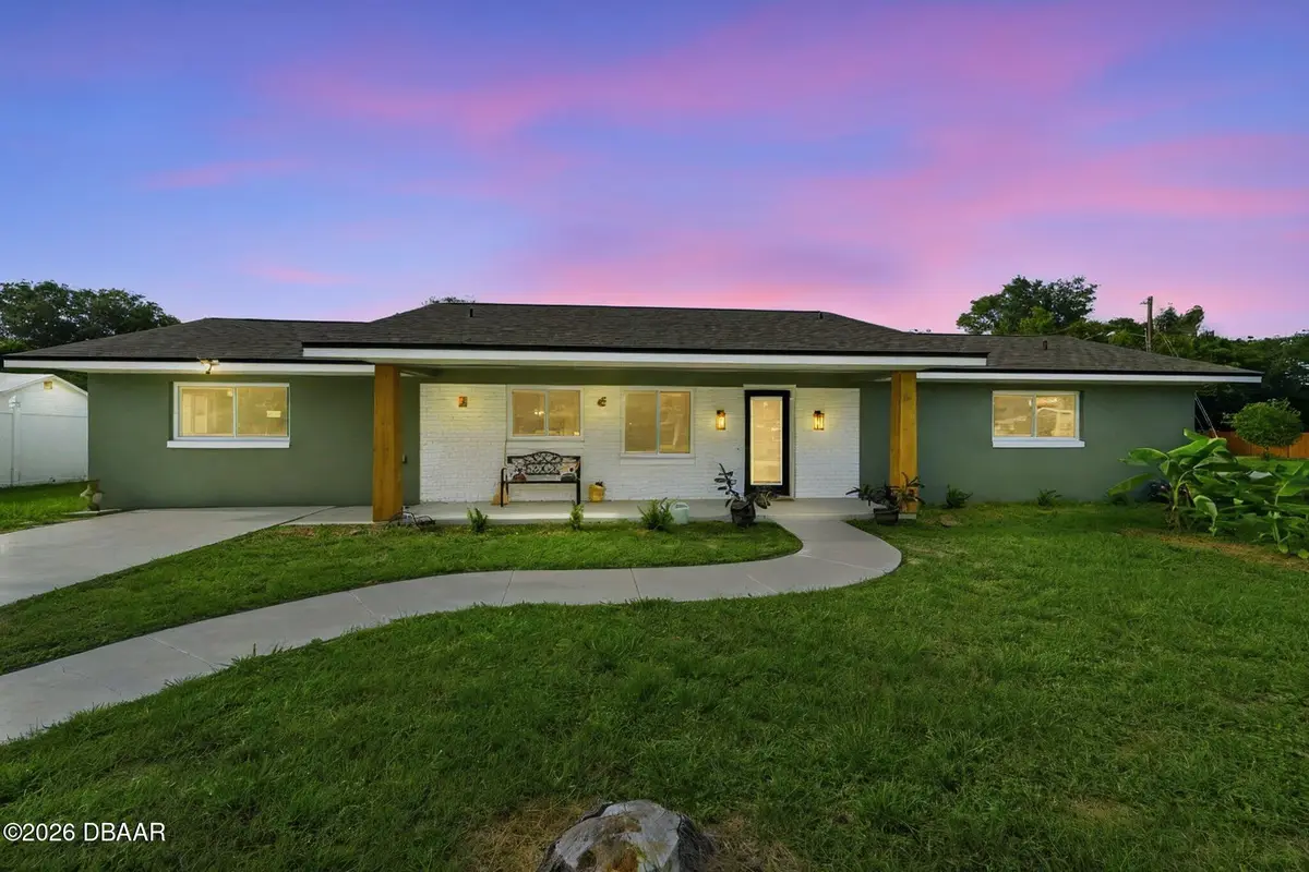 525 E Roberts Street, Orange City, FL 32763 - #1