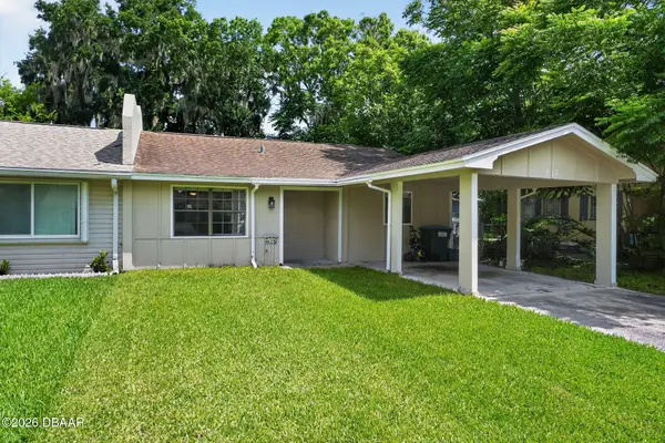 912 Royal Oak Court, Holly Hill, FL 32117