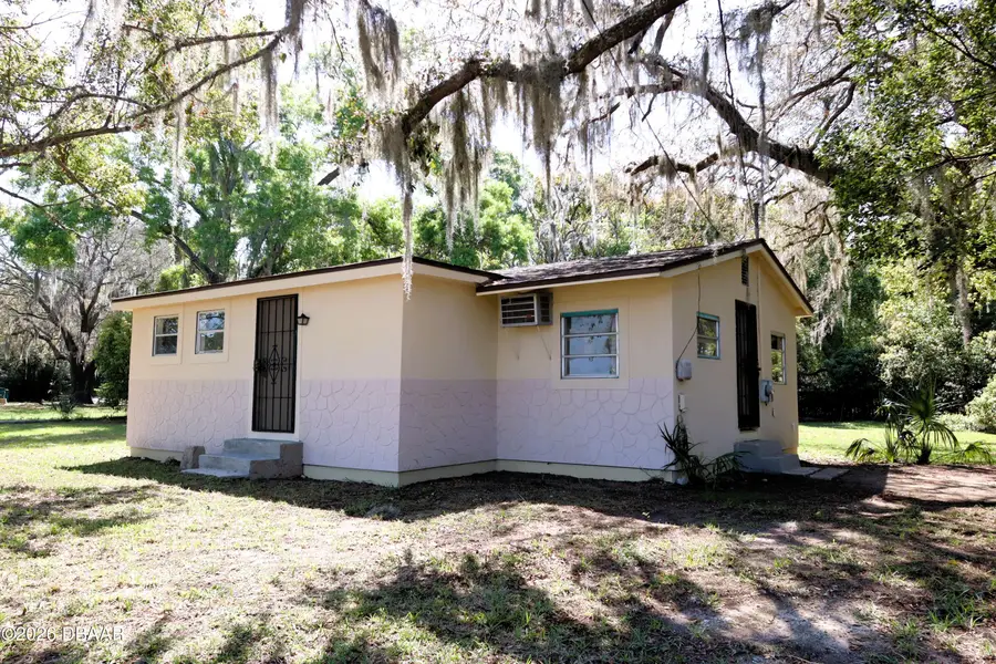 2024 Dixie Avenue, Eustis, FL 32726 - #2