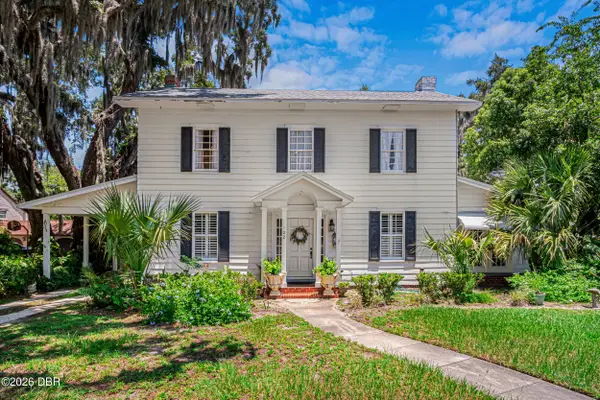102 Palmora Boulevard, Leesburg, FL 34748