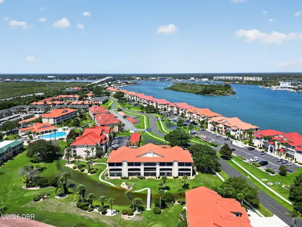 443 Bouchelle Drive #302, New Smyrna Beach, FL 32169