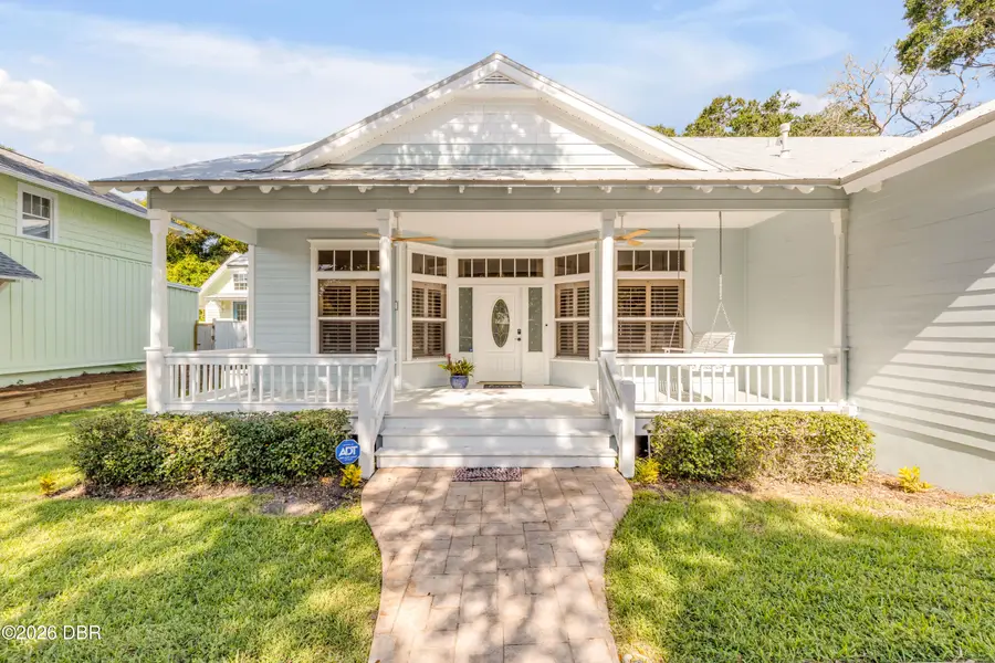 410 S Peninsula Avenue, New Smyrna Beach, FL 32169 - #2