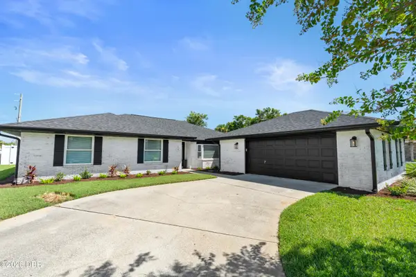 4 Saint Johns Place, Ormond Beach, FL 32176