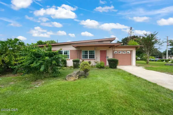 1002 Thunderbird Drive, Daytona Beach, FL 32117
