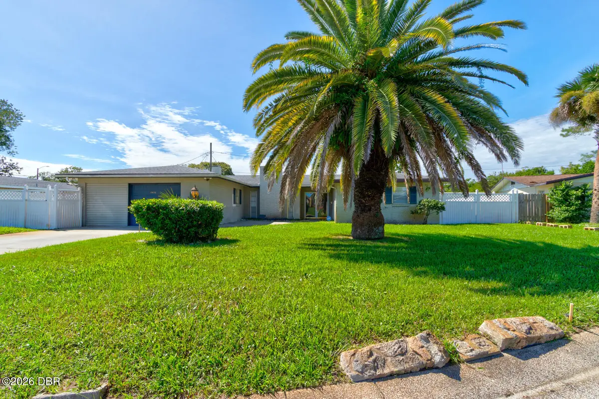 1653 Lawrence Circle, Daytona Beach, FL 32117 - #1