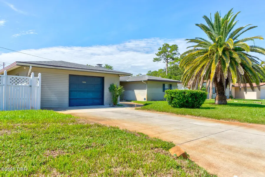 1653 Lawrence Circle, Daytona Beach, FL 32117 - #2