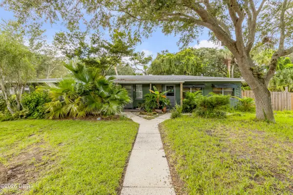 406 S Pine Street, New Smyrna Beach, FL 32169