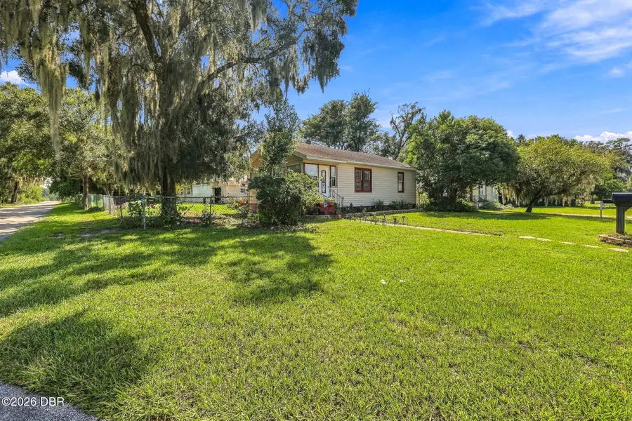 614 W Pennsylvania Avenue, Deland, FL 32720 - #3