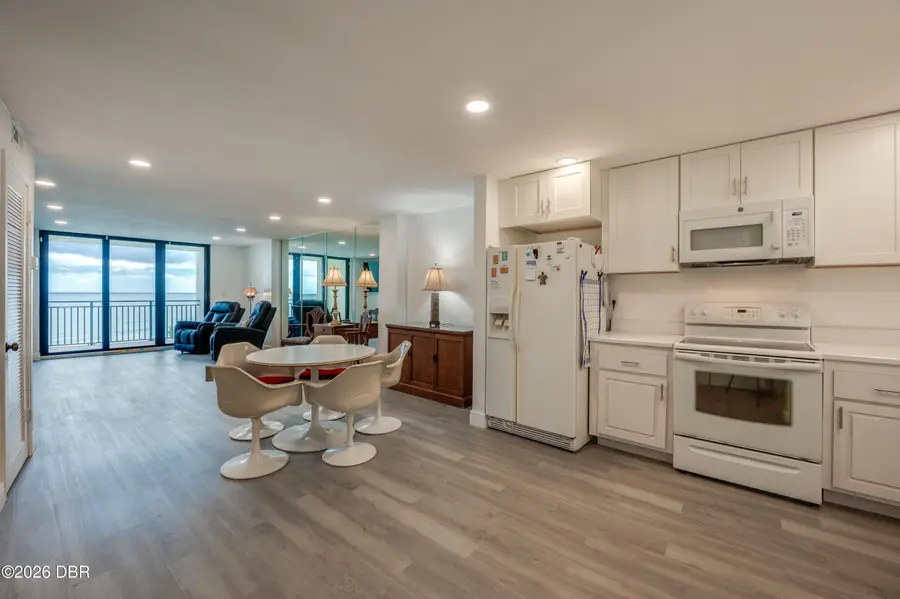 915 Ocean Shore Unit 406 Boulevard, Ormond Beach, FL 32176 - #2