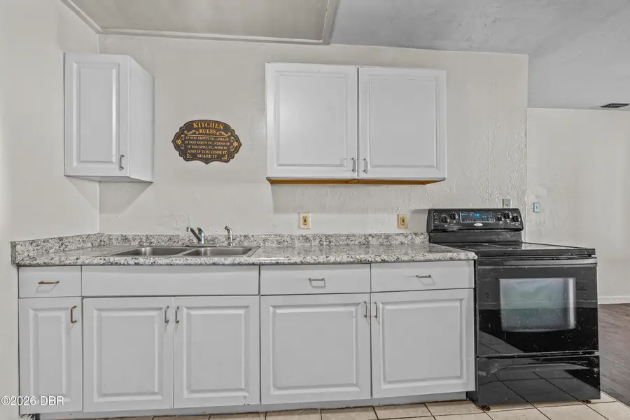 711 Flanders Avenue, Daytona Beach, FL 32114 - #3