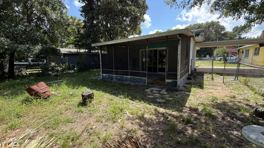 233 Desoto Street, Daytona Beach, FL 32114 - #2