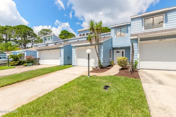 100 Kingbird Circle #7, Daytona Beach, FL 32119