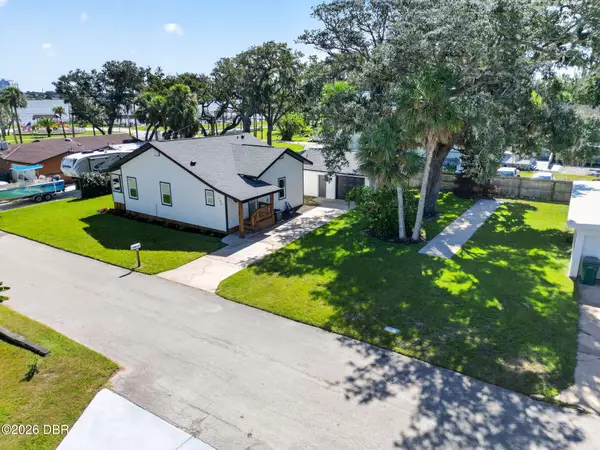 103 Park Circle, Holly Hill, FL 32117
