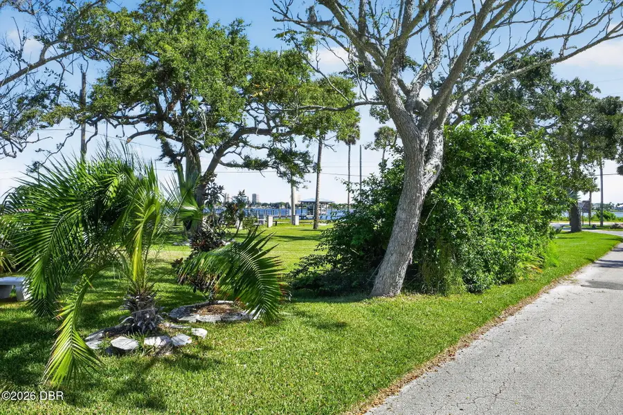 103 Park Circle, Holly Hill, FL 32117 - #2