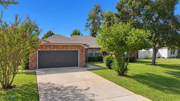 74 Fountain Gate Lane, Palm Coast, FL 32137