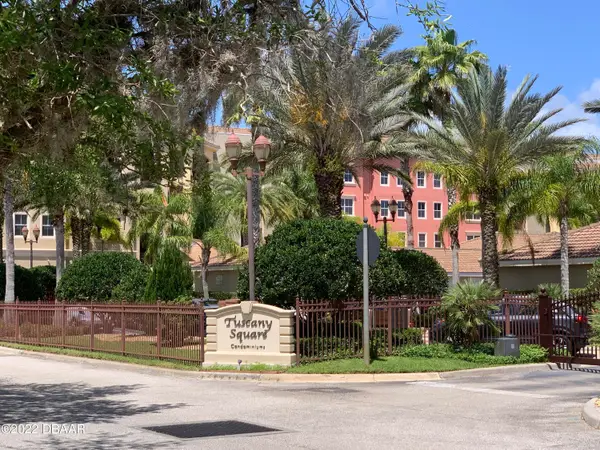424 Luna Bella Lane #211, New Smyrna Beach, FL 32168