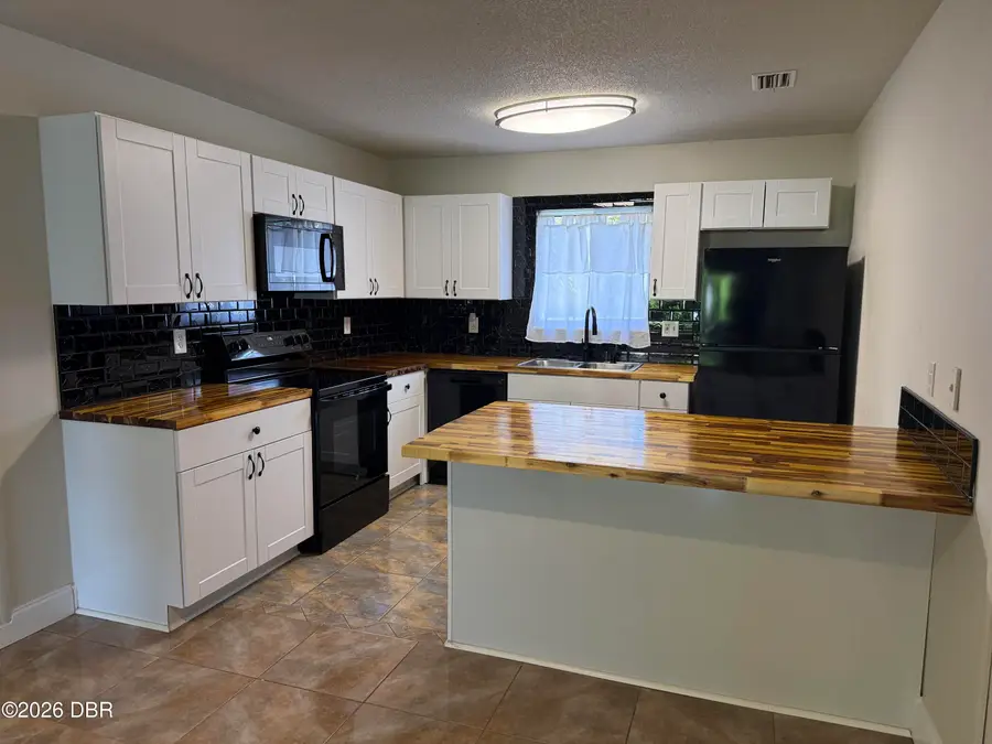 843 6th Street, Port Orange, FL 32129 - #3