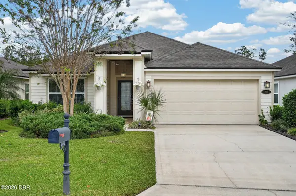 106 N Coopers Hawk Court, Palm Coast, FL 32164