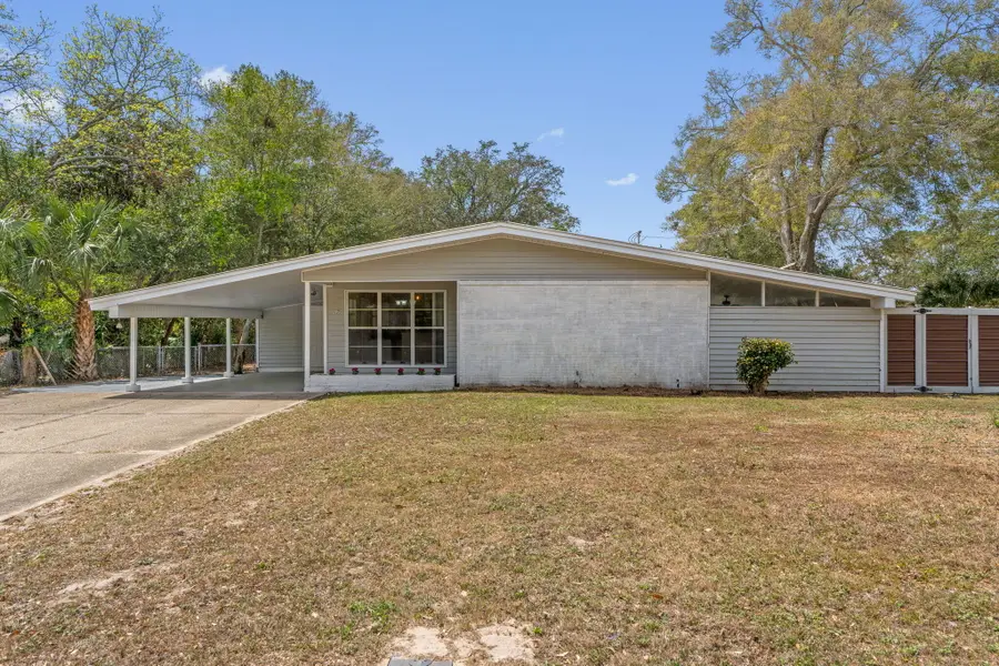 17 Azalea Drive, Mary Esther, FL 32569 - #2