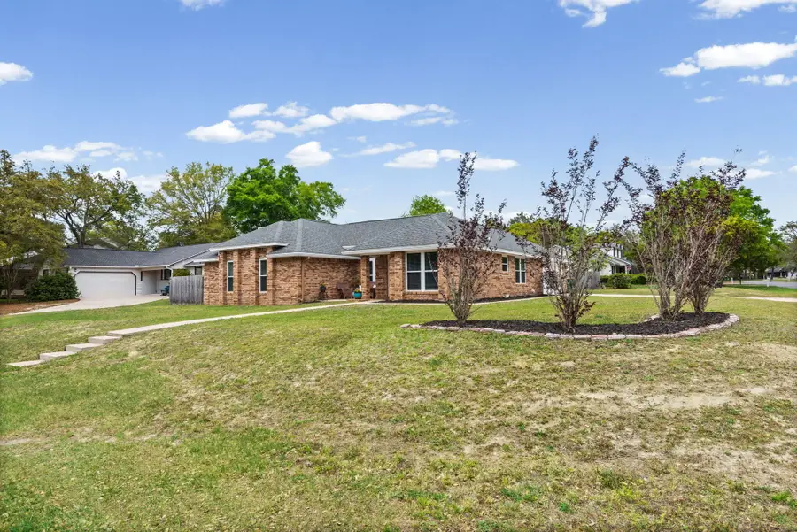 943 Ridgewood Way, Niceville, FL 32578 - #3