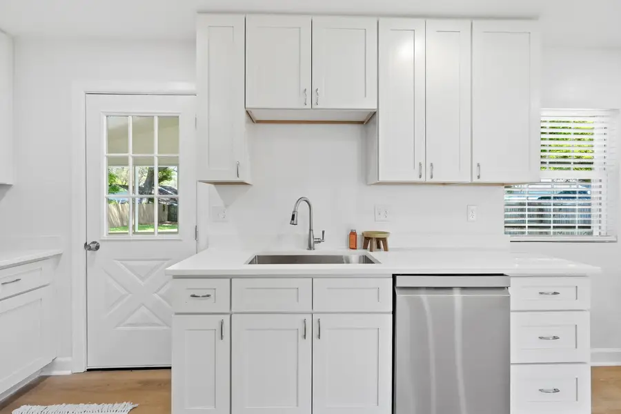 388 Davenport Avenue, Valparaiso, FL 32580 - #3