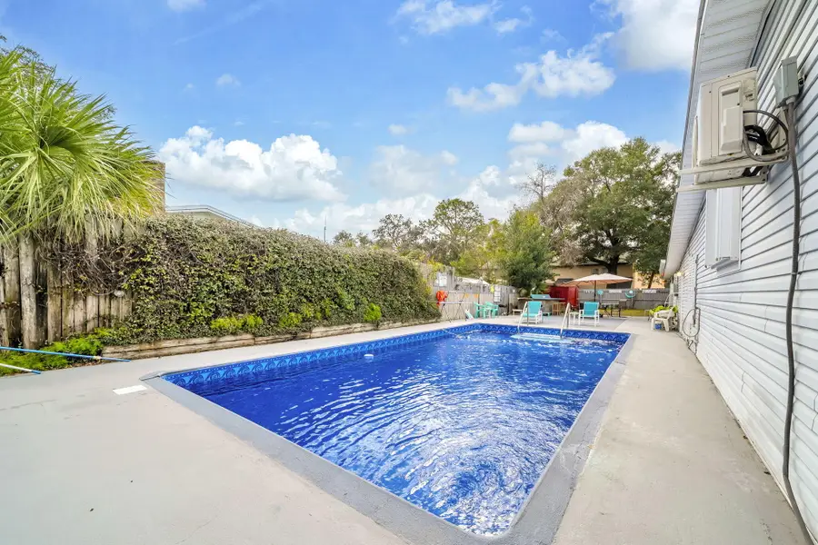 111 SW Cedar Avenue, Fort Walton Beach, FL 32548 - #2