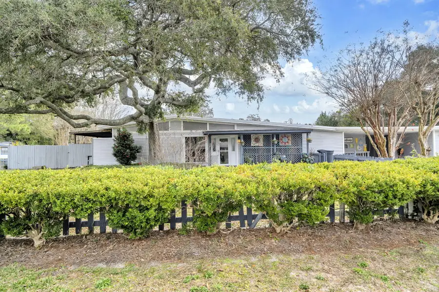 111 SW Cedar Avenue, Fort Walton Beach, FL 32548 - #3