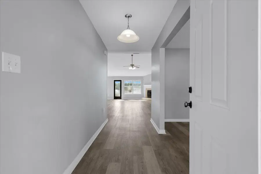 427 Triton Street, Crestview, FL 32536 - #3