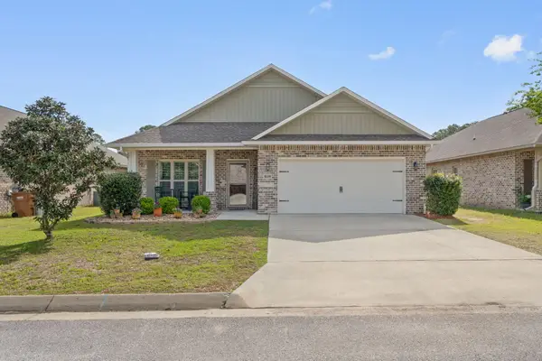 8334 New Orleans Court, Navarre, FL 32566