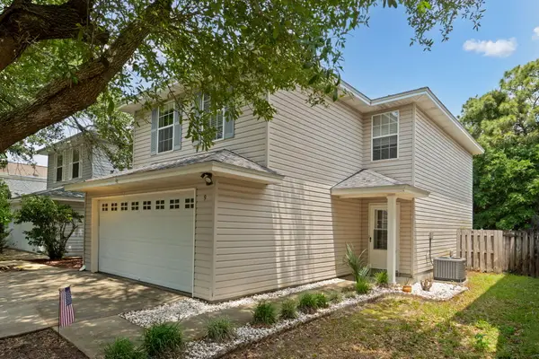 9 5th Avenue, Shalimar, FL 32579