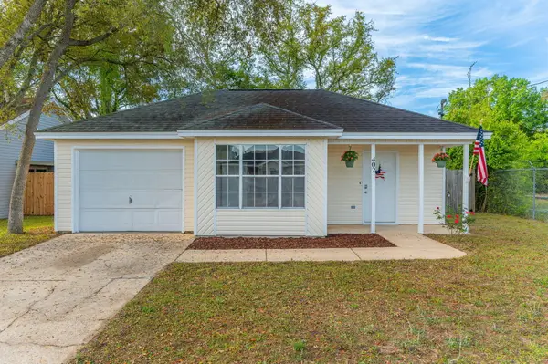 402 Apple Drive, Crestview, FL 32536