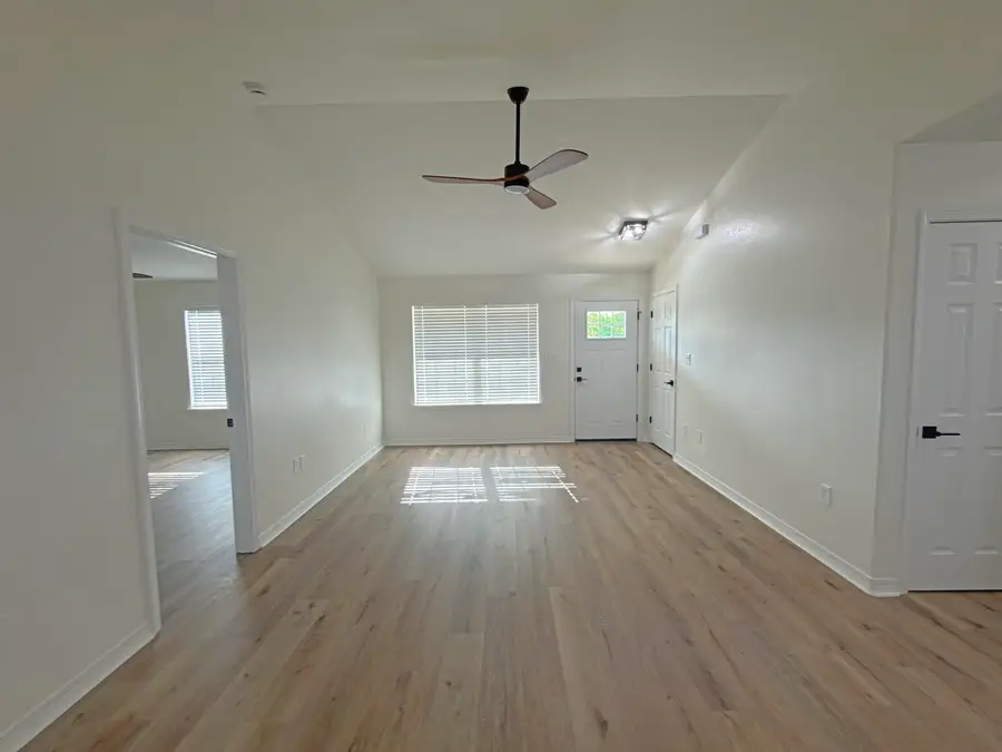 6121 Robin Road, Crestview, FL 32539 - #3
