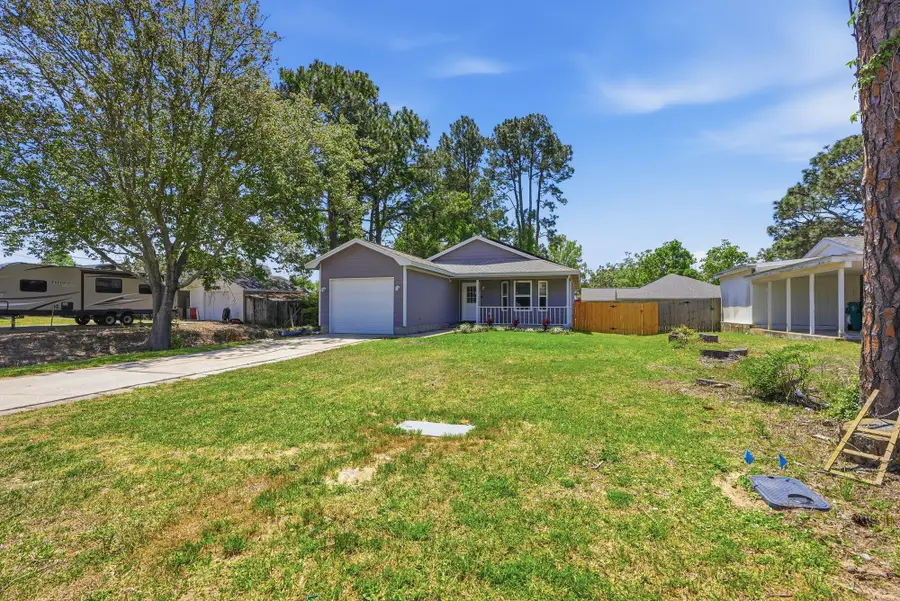 216 Michael Avenue, Mary Esther, FL 32569 - #2