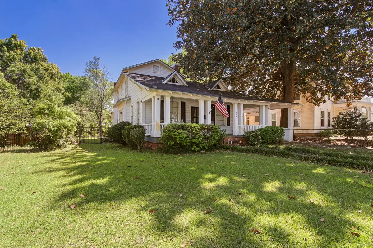 484 Circle Drive, Defuniak Springs, FL 32435 - #1