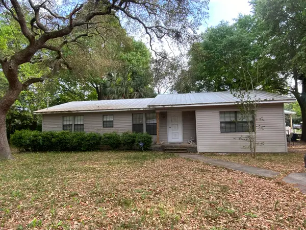 33 Circle Drive, Fort Walton Beach, FL 32547