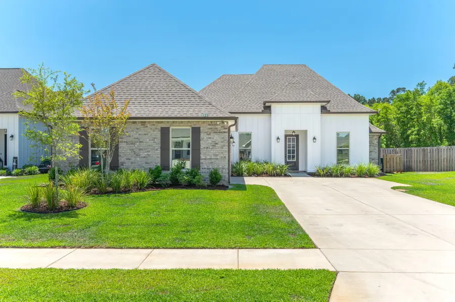 120 Lumen Loop, Freeport, FL 32439 - #3